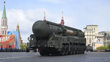 Ucrania acusa a Rusia de lanzar un misil balístico intercontinental o ICBM. Esto es lo que sabemos imagen-10