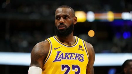 LeBron James respalda a Kamala Harris en la carrera presidencial contra Trump imagen-14