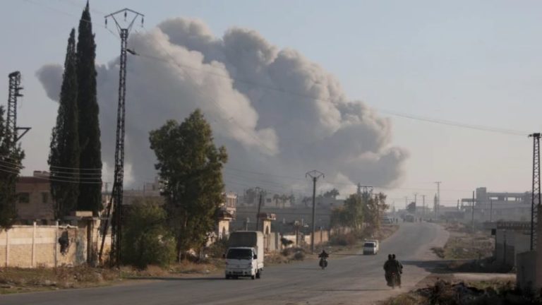 Rebeldes afirman haber entrado en la segunda ciudad más grande de Siria imagen-5