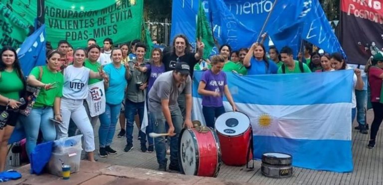 TTT sobre Milei: “Crueldad y saqueo planificado con la resistencia en marcha” imagen-3