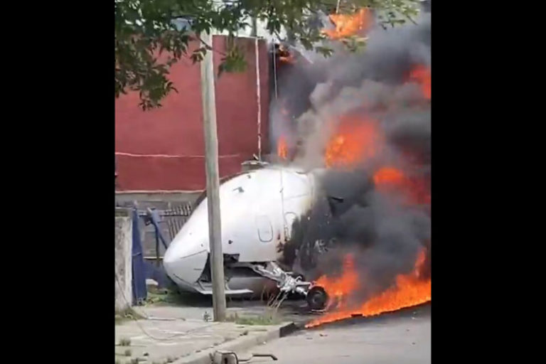 Dos personas murieron en un accidente de avión en San Fernando imagen-4