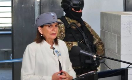 "La puesta en escena de Patricia Bullrich fue vergonzosa" imagen-8