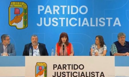 CFK asumió presidencia del PJ: “Estamos en un ciclo de despojo y apropiación” imagen-8