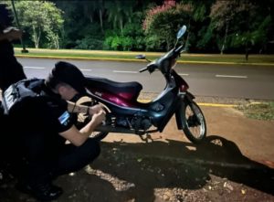 En un rápido accionar, efectivos de la Seccional Tercera recuperaron una motocicleta robada imagen-3