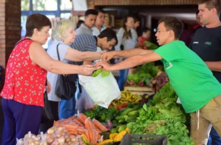 De la chacra a tu mesa navideña: Ferias Francas ofrecen sabores locales para estas fiestas imagen-5