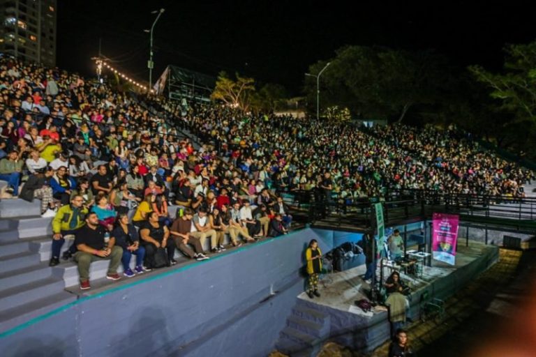 Posadas se afianza como referente de eventos culturales, tecnológicos y deportivos  imagen-4