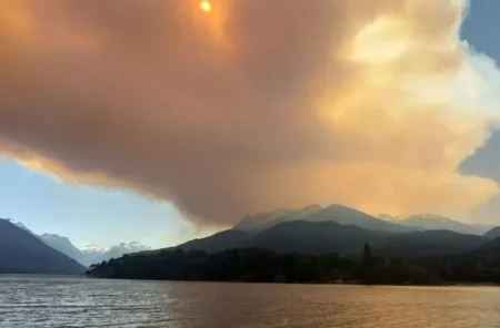 Alerta por focos de incendio en el Parque Nacional Nahuel Huapi imagen-3