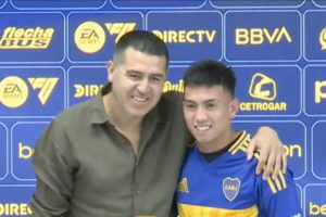 Alan Velasco: la segunda compra más cara del club que busca ser el nuevo “rebelde” en Boca imagen-4