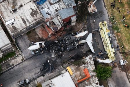 Infraestructura, bajo la lupa. Se conoció el informe sobre las causas del despiste del avión en San Fernando imagen-10