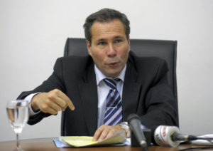 A 10 años del suicidio de Nisman: a falta de pruebas, un informe imagen-2