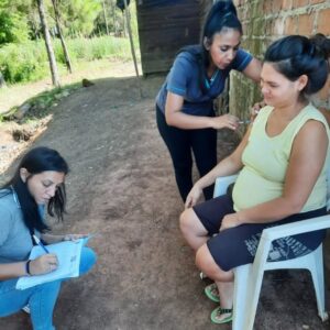 Agentes sanitarios realizan controles primarios, vacunación y acciones de prevención en distintos puntos de la provincia imagen-11