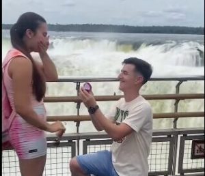 Propuesta de matrimonio en las Cataratas del Iguazú: Un «sí, quiero» entre las maravillas naturales imagen-2