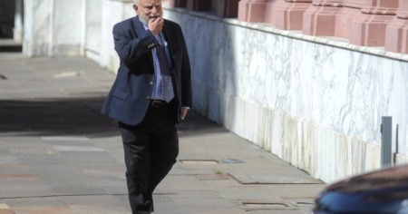 Javier Milei apuesta por un viejo conocido para reemplazar a Rodolfo Barra: cumbre en Casa Rosada imagen-18