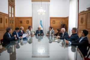 Guillermo Francos recibió a opositores dialoguistas y puso fecha para tratar la eliminación de las PASO imagen-3