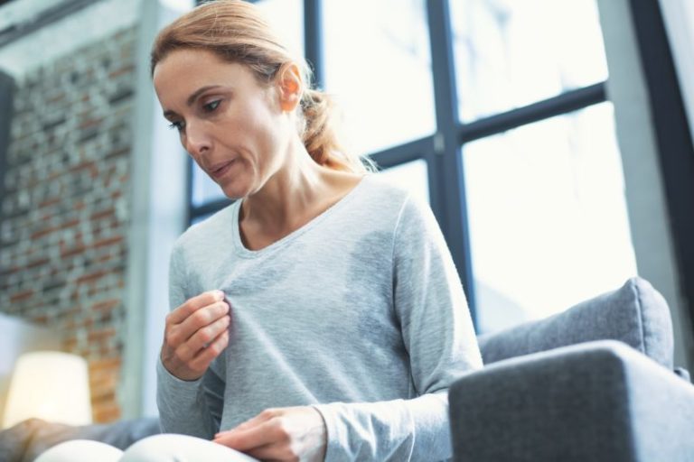 La infusión natural que ayuda a aliviar los síntomas de la menopausia y colabora con la perdida de peso imagen-5