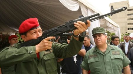 ANÁLISIS | ¿Cuál es el peso de la Fuerza Armada en la política de Venezuela y qué rol podrían jugar en la crisis tras las elecciones presidenciales? imagen-6