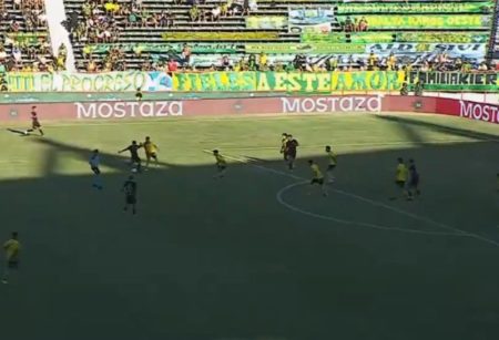 Aaron Molinas, como le pedía Riquelme en Boca: dos goles y una actuación sobresaliente en el 5-0 de Defensa y Justicia ante Aldosivi imagen-8