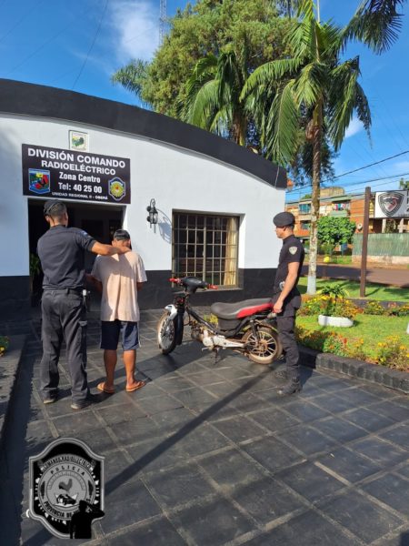 El Comando Centro secuestró una moto robada en Oberá y capturó al ladrón imagen-15