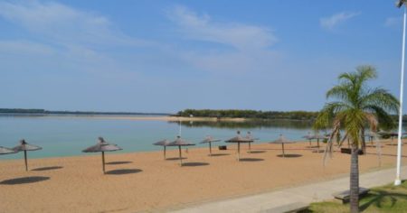 Un paraíso natural a la vera del río Uruguay: cómo es visitar estas playas escondidas con 3 kilómetros de arena blanca imagen-10