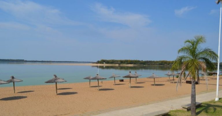 Un paraíso natural a la vera del río Uruguay: cómo es visitar estas playas escondidas con 3 kilómetros de arena blanca imagen-5