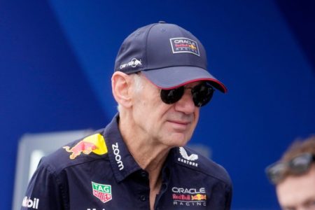 El diseñador de Red Bull contó por qué abandonó el equipo y firmó con Aston Martin: “Siendo honesto conmigo, no podía quedarme” imagen-10