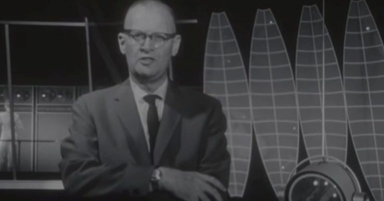 Arthur C. Clarke: predicciones y frases que conectan la ciencia ficción con la realidad imagen-5