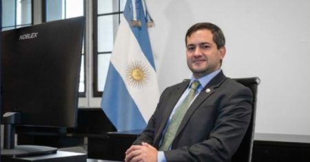 Tras su despido, el ex titular de la UIF reivindicó sus denuncias contra Cristina Kirchner y Martín Insaurralde imagen-21