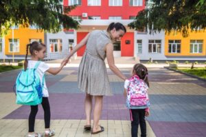 En Texas: lo que los padres deben saber si las escuelas les exigen estatus legal para los estudiantes imagen-1