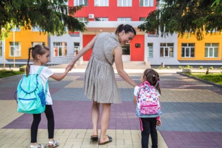 En Texas: lo que los padres deben saber si las escuelas les exigen estatus legal para los estudiantes imagen-12