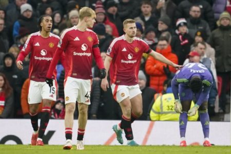 Premier League: Manchester United volvió a perder con otro blooper de Onana y no encuentra salida a la crisis imagen-19