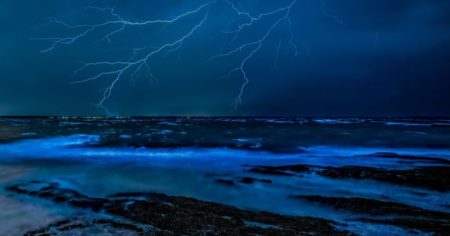 El país de Sudamérica que tiene olas fluorescentes: en qué época del año se pueden disfrutar y por qué se da este fenómeno imagen-7