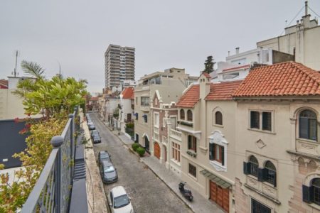 El pasaje porteño que es un paseo europeo con casas que cuestan millones de dólares imagen-5