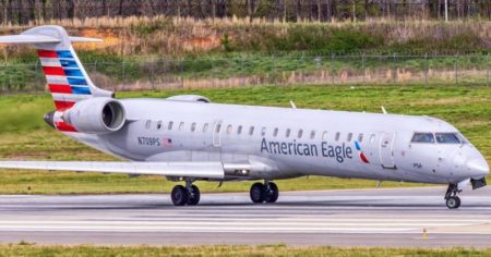 Un avión construido hace más de 20 años: cómo era el Bombardier CRJ700 que chocó con un helicóptero en Washington imagen-11