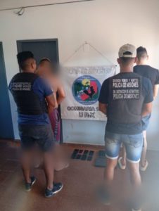 Arrestaron a dos hombres por un robo a mano armada, uno con pedido de captura federal imagen-4