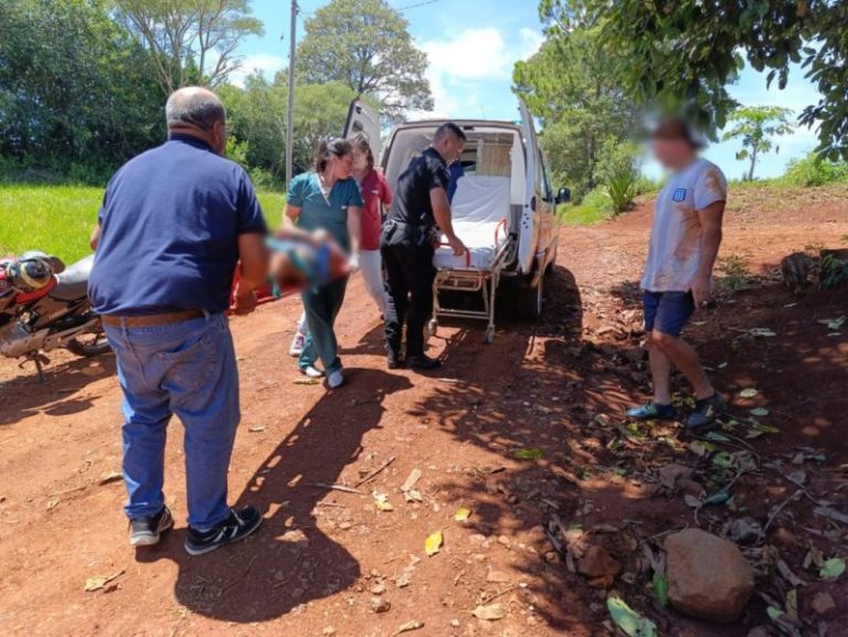 Padre e hija sufrieron excoriaciones leves tras despistar en una motocicleta imagen-5