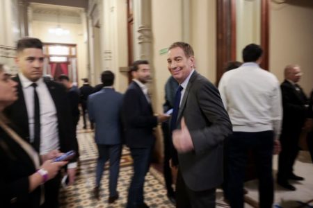 Sugestivo itinerario: Santilli visitó la Casa Rosada horas antes participar en la reunión de Pro imagen-12