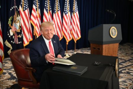 Con las deportaciones masivas en la mira: el récord de decretos que prepara Donald Trump el día de su toma de posesión en USA imagen-6