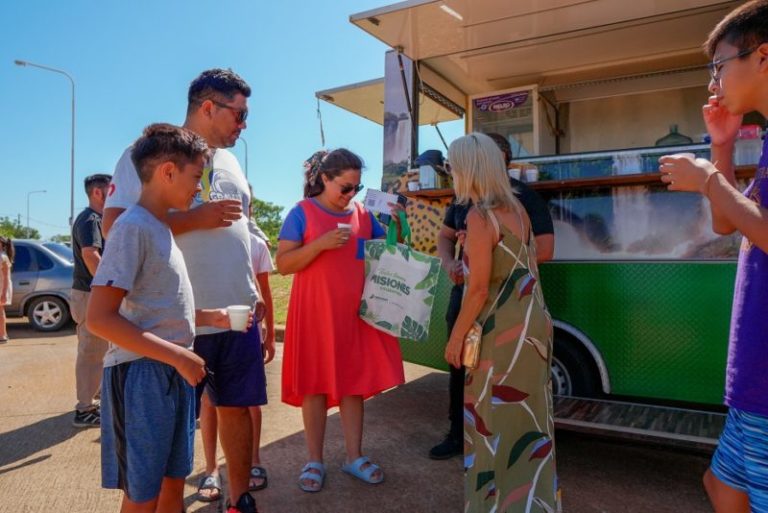 Se realizó la promoción “Yaboty Verano 2025” en el ingreso a Misiones imagen-4