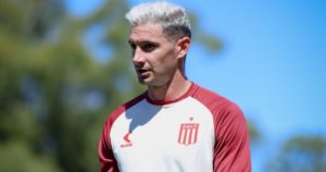 La broma de Alario a River: "Que le vaya bien, pero no tanto como a nosotros..." imagen-4