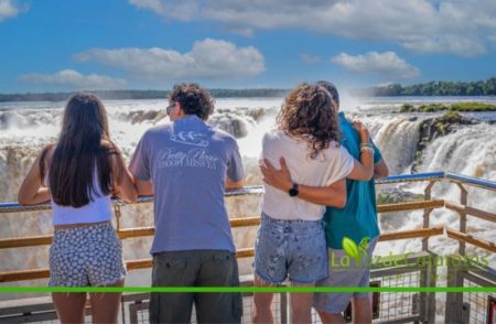 Iguazú lidera el exitoso inicio de la temporada de verano en Misiones imagen-13