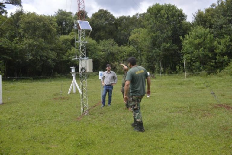 Finalizó la instalación de la estación meteorológica en Comandante Andresito imagen-5