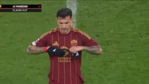 ¿Chau Roma? Paredes salió caliente, mientras Boca lo espera - TyC Sports imagen-2