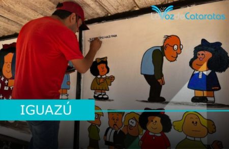 Mafalda y Maradona, en intervenciones artísticas de Mario Ocampo en las paradas de colectivos imagen-8