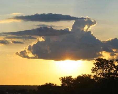 El tiempo seguirá inestable y no se descartan chaparrones y tormentas imagen-6