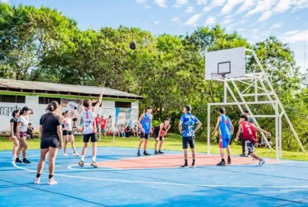 Se reformó un playón deportivo en Jardín América imagen-10