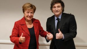 Milei se reunió con Kristalina Georgieva y acordaron que un equipo técnico del FMI viajará a Buenos Aires imagen-2