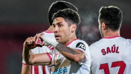 El gesto de Montiel que habilitó a River a negociar con Sevilla - TyC Sports imagen-6