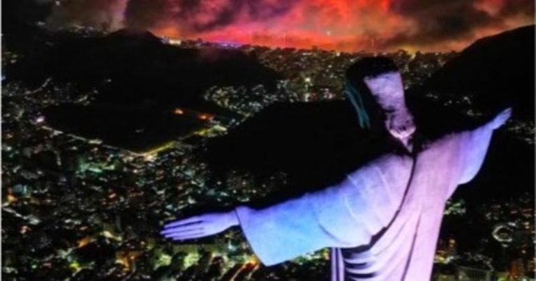 Papelón en los tradicionales festejos con fuegos artificiales en Río de Janeiro: una muralla de humo negro cubrió el cielo de Copacabana imagen-5