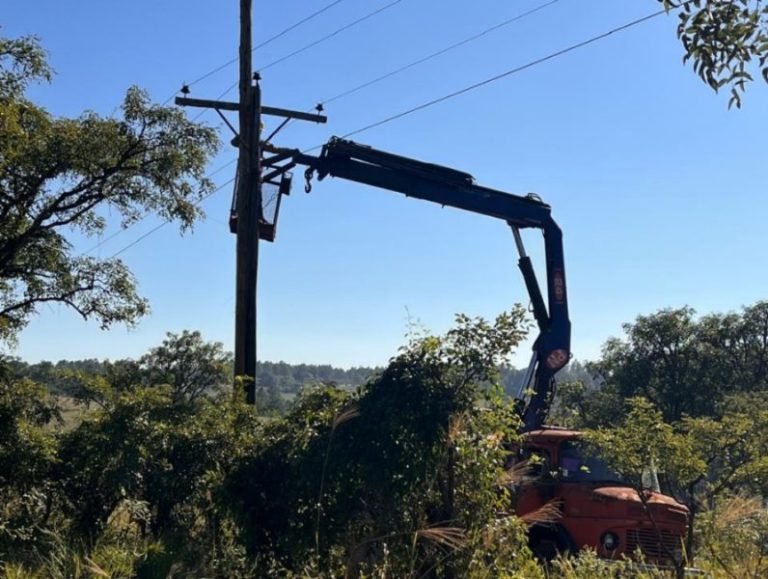 Energía eléctrica: avance clave en la remodelación de línea «Teyú Cuaré» para potenciar el turismo en Misiones imagen-5