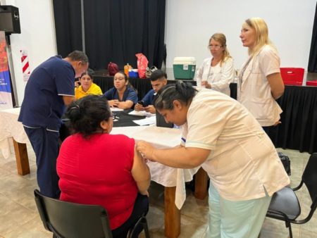 Nueva jornada de vacunación contra el dengue en Montecarlo imagen-13